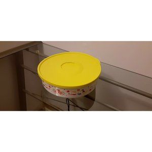 Tupperware Small Illumina Bowl White w/ Flowers Yellow Seal 2.5L / 10 1/2 Cups